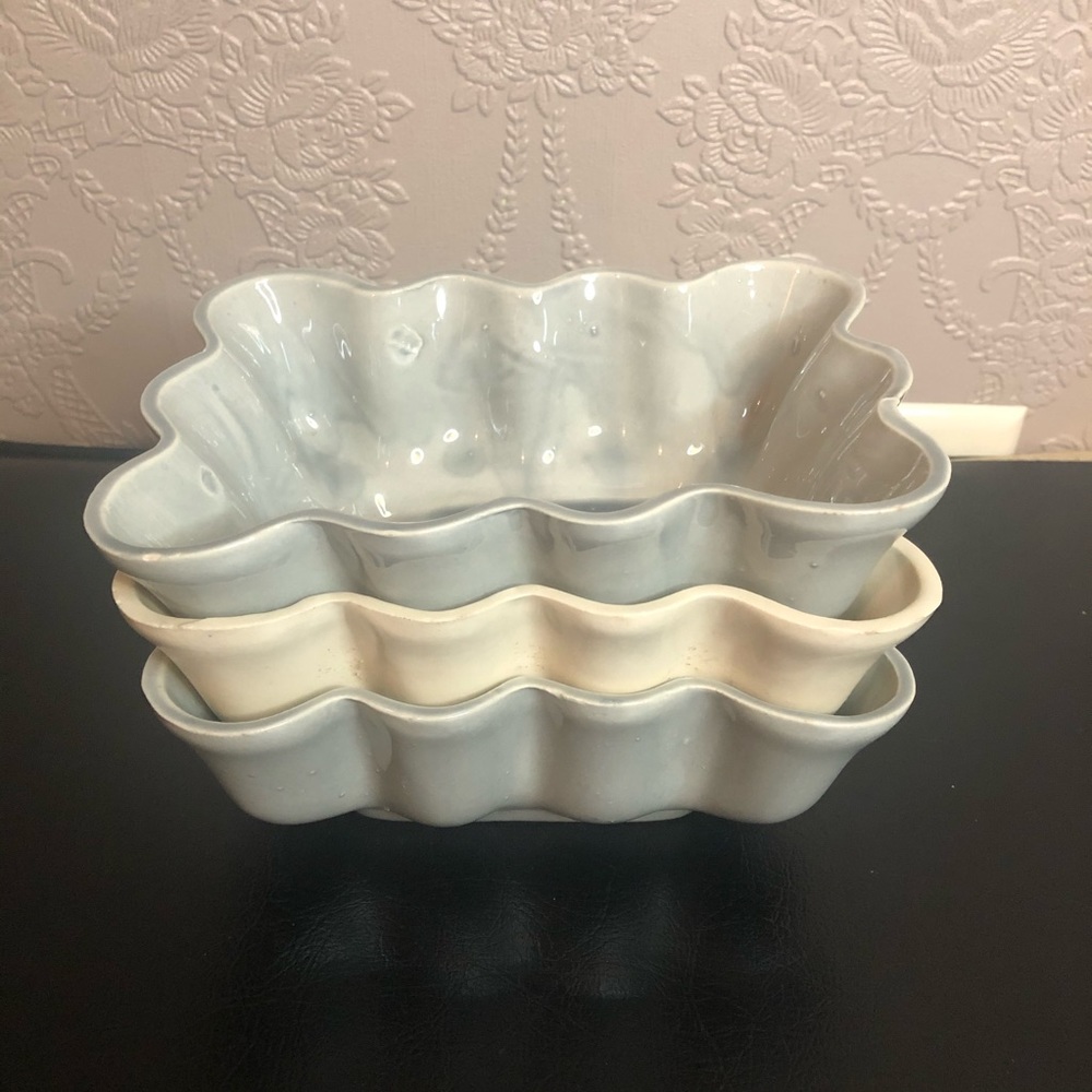 Vintage Planter Pottery Set USA scalloped